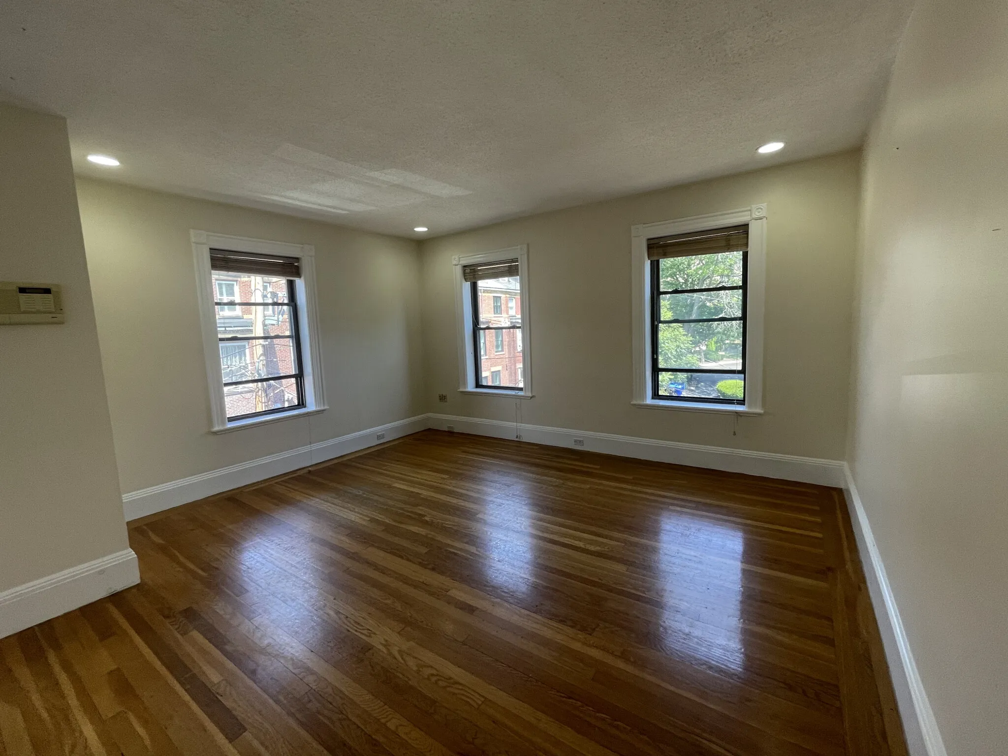 12 Dean Rd, Brookline