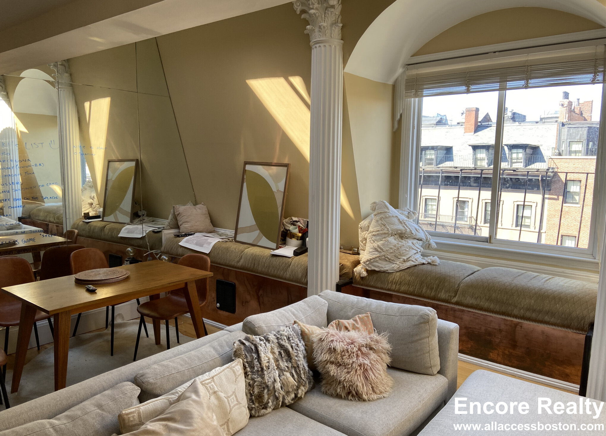 113 Beacon St, Back Bay