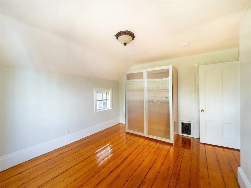 12 Adella Pl, Allston