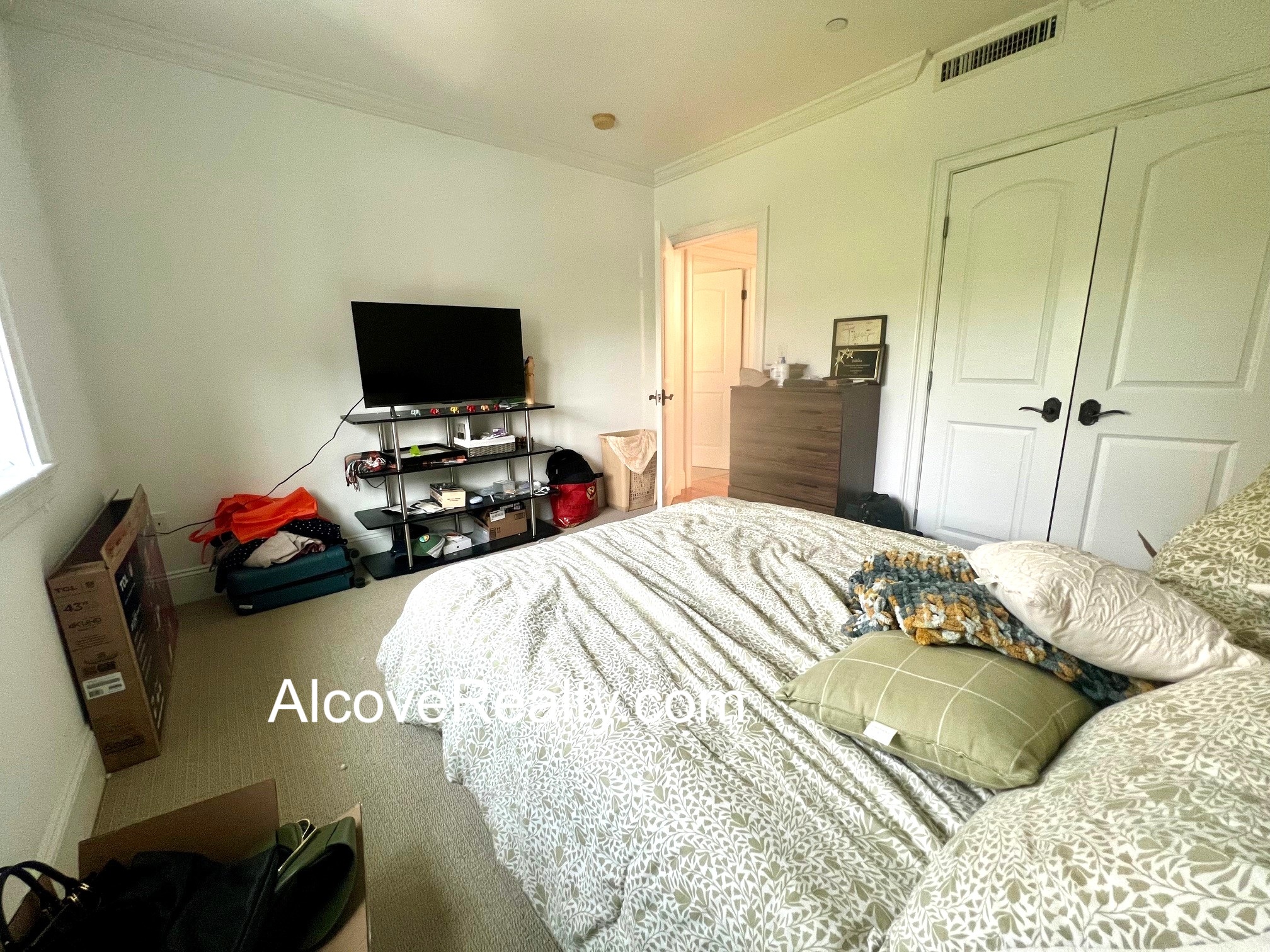 165 Beacon St, Ward Two