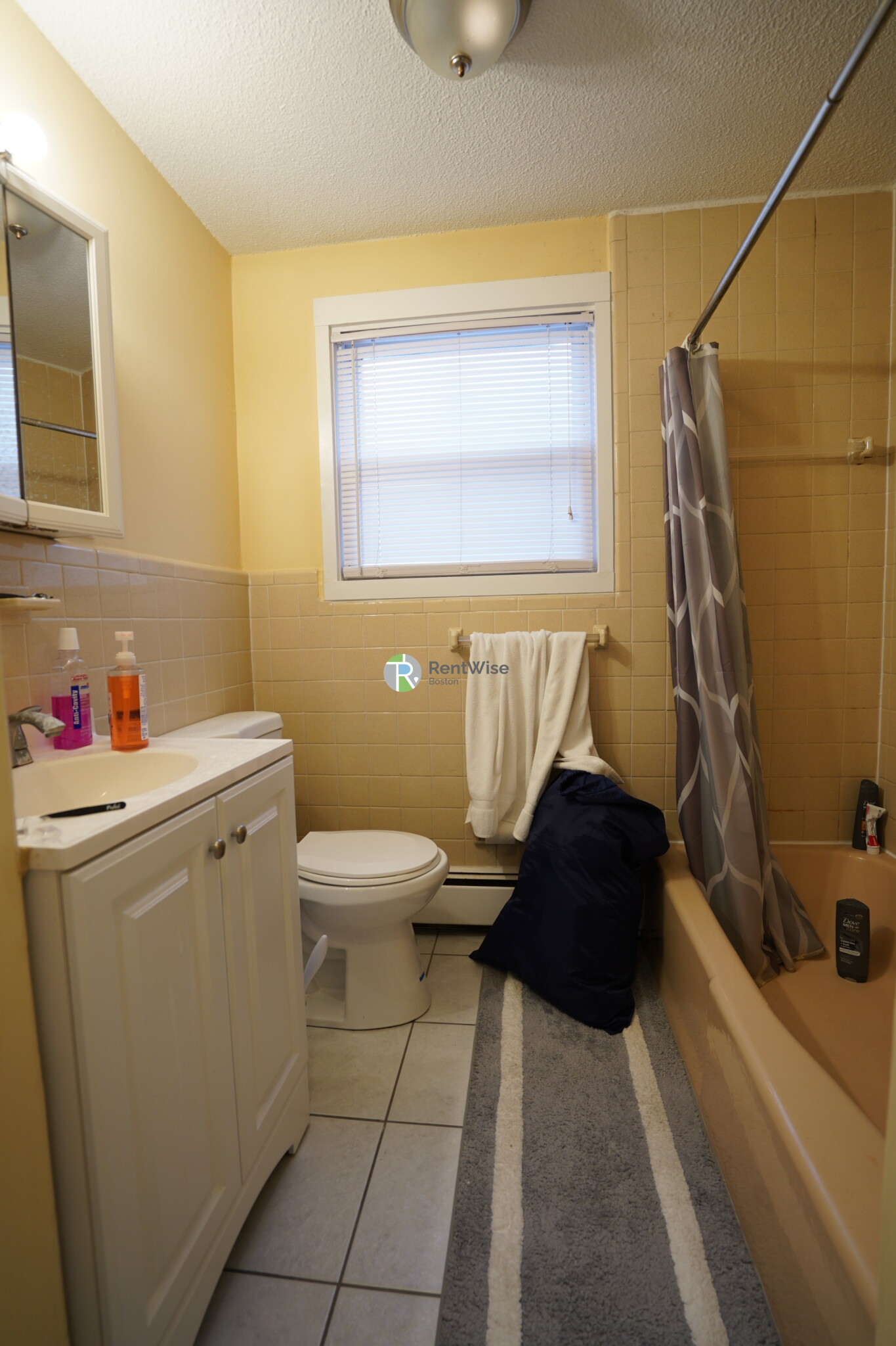 121 Ash St, South Side