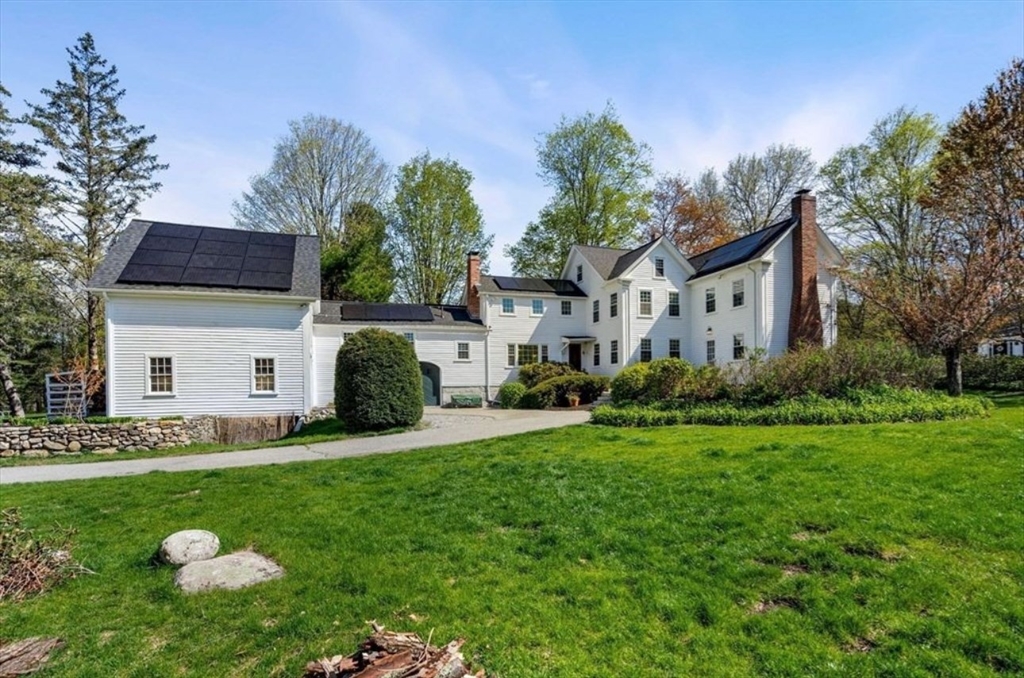 6 Depot St, Westford