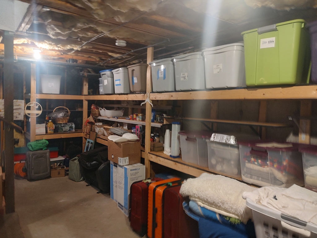 16 Hundred Oaks Ln, Ashland