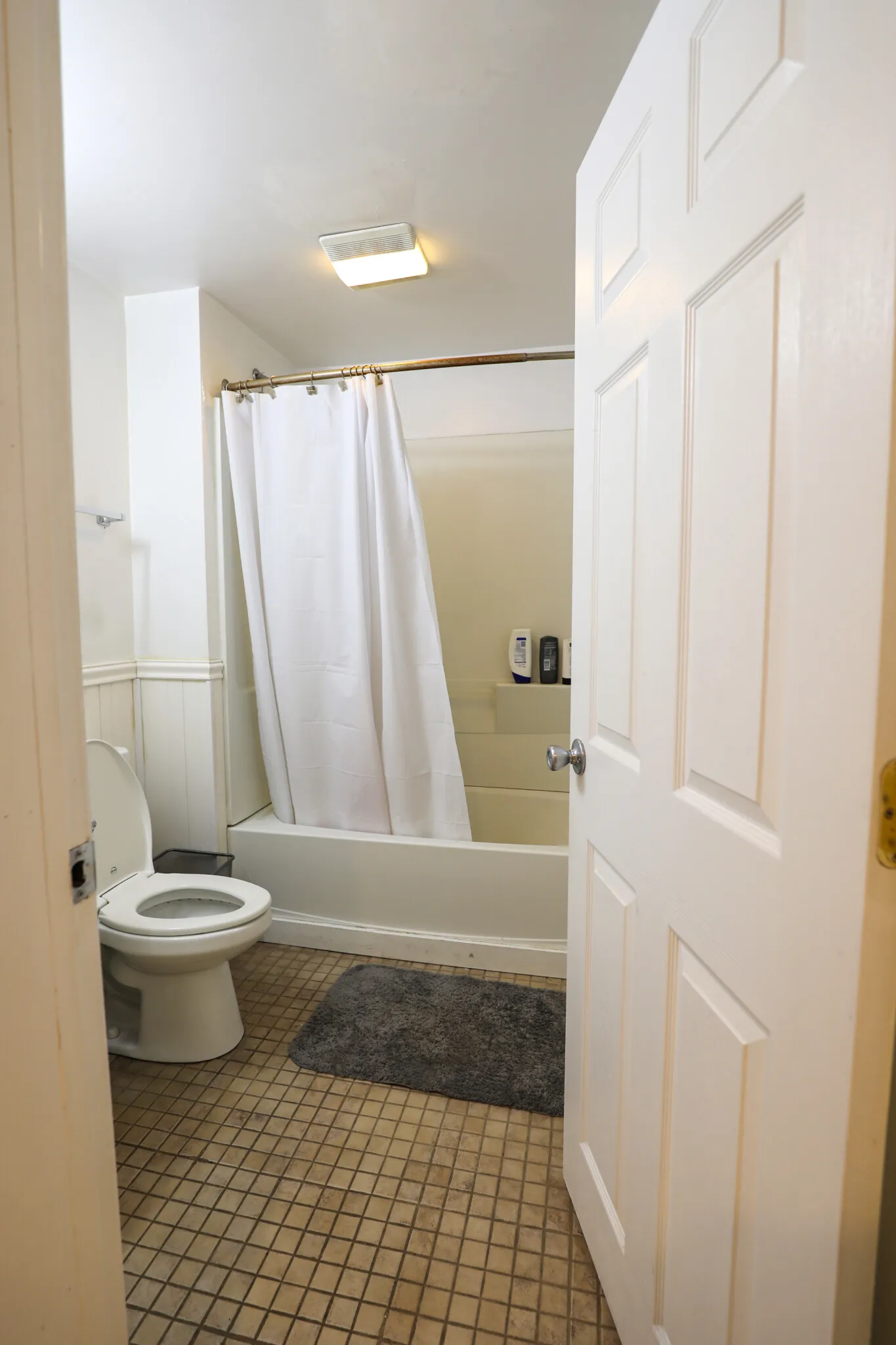 135 Pleasant St, North Brookline