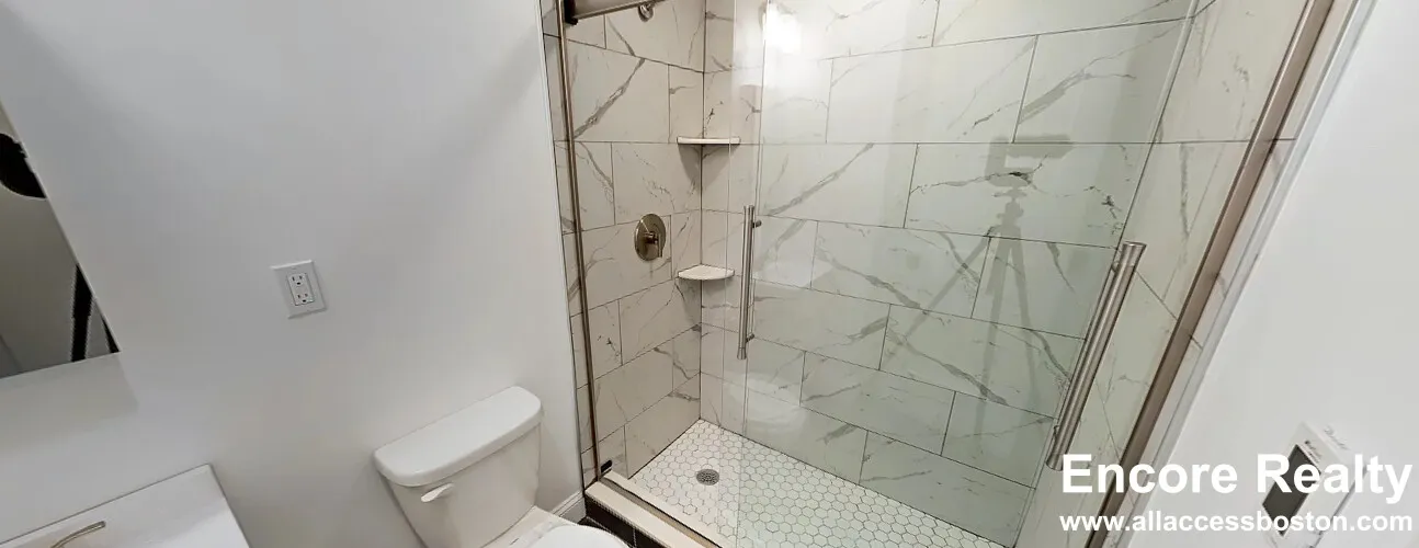 98 Queensberry St, Fenway