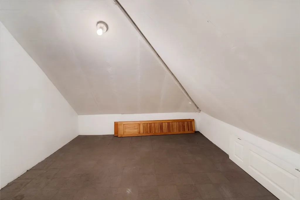 18 Newcastle Rd, Brighton