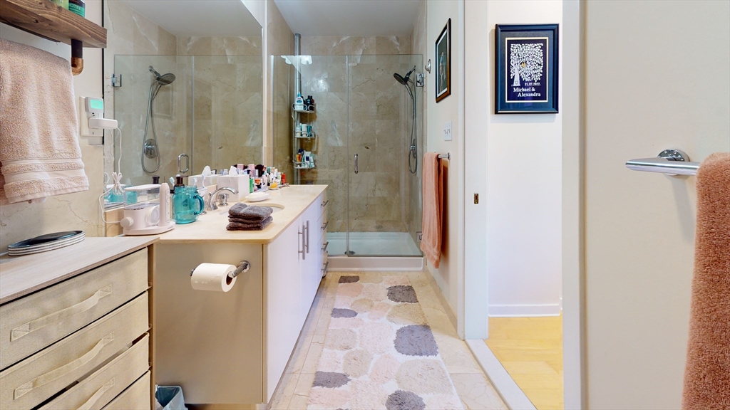 210 South, Leather District