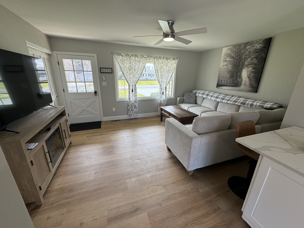 31 Deane Rd, Bernardston