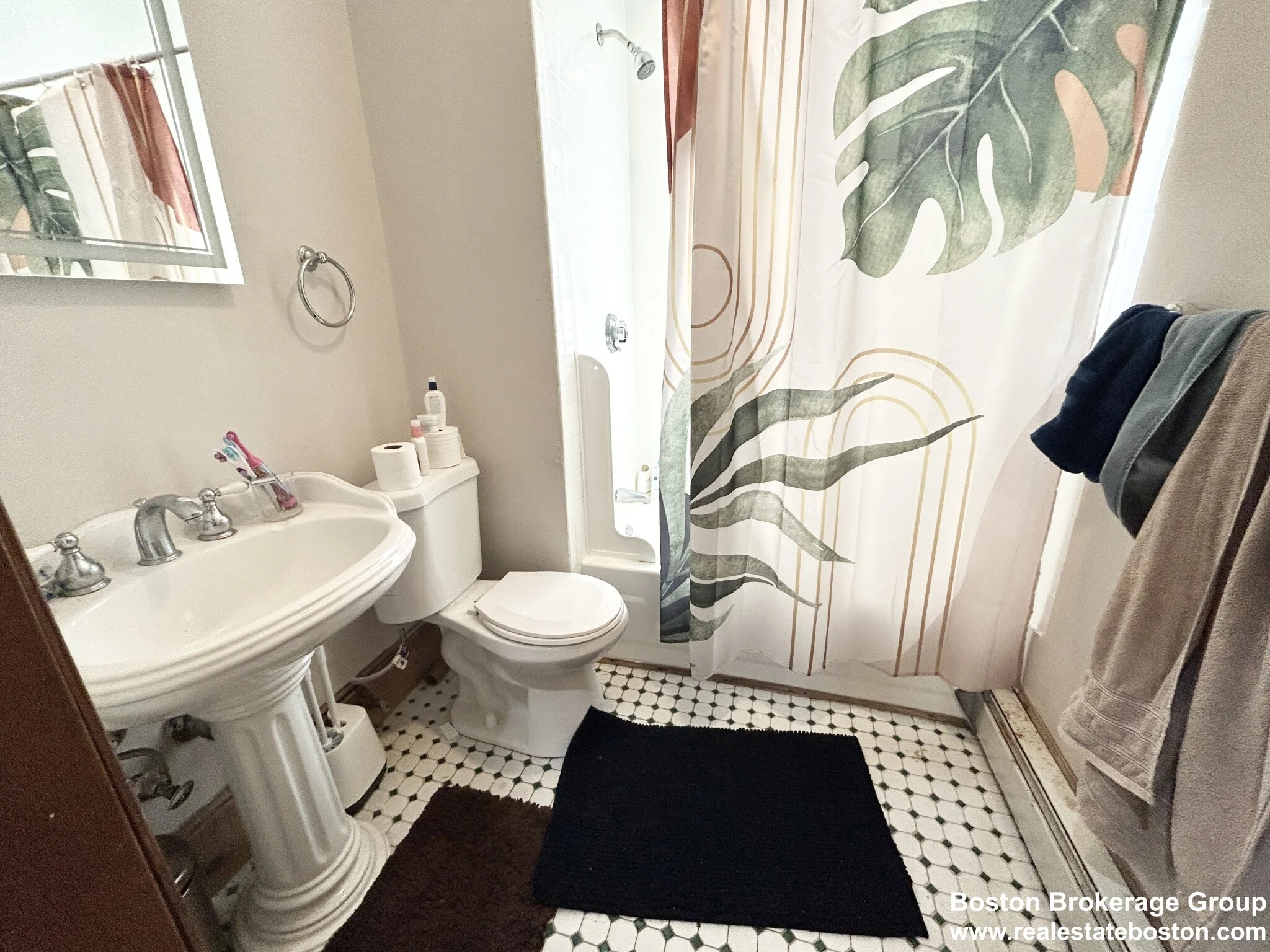 1568 Tremont St, Mission Hill