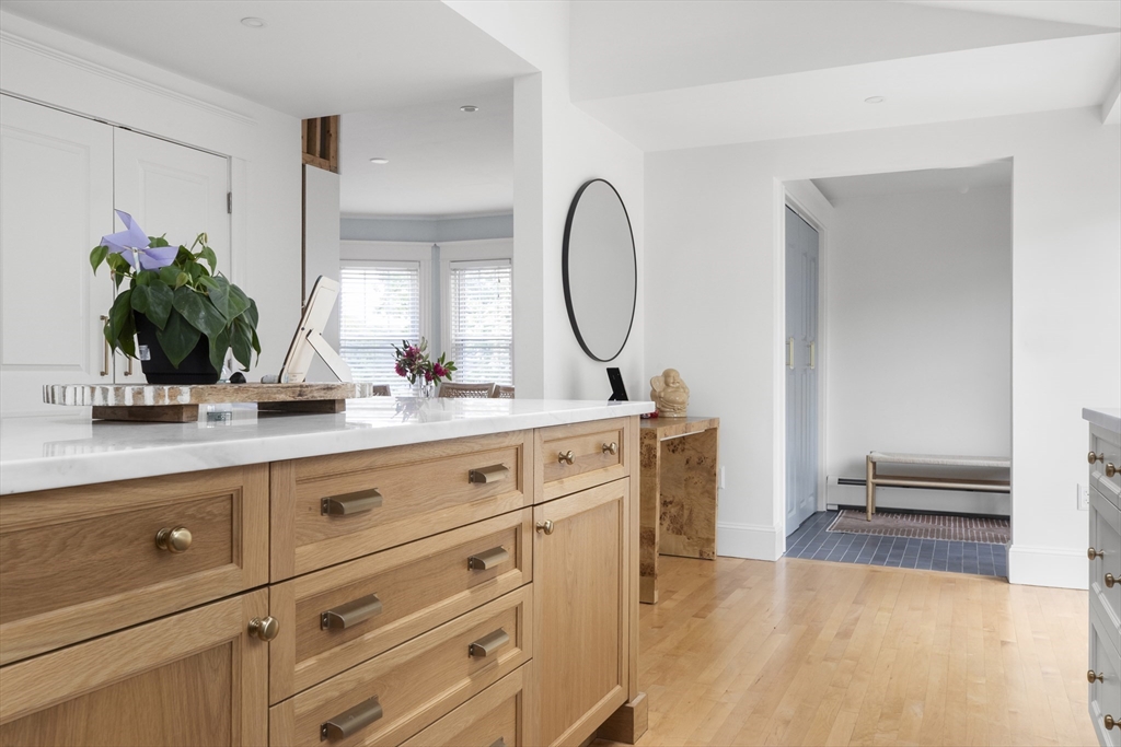 211 Castle Rd, Nahant