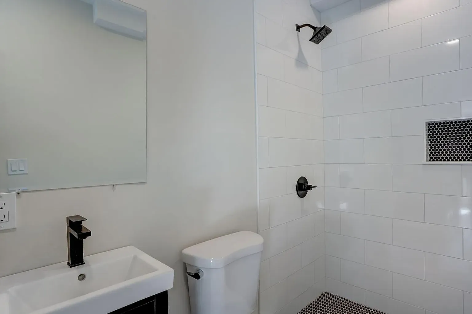 15-19 Bartlett Pl, North End