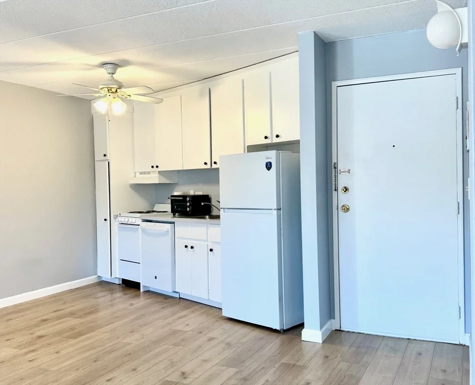 147 Turner Rd, Holliston