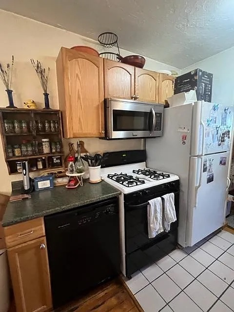 254 E St, South Boston