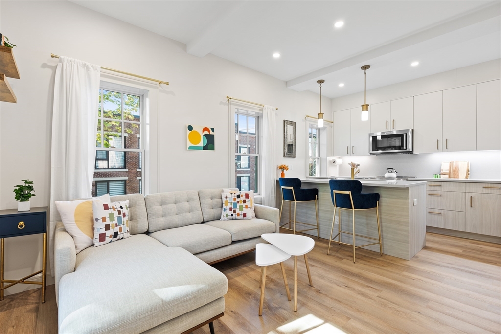 46 Lancaster Ter, Corey Hill