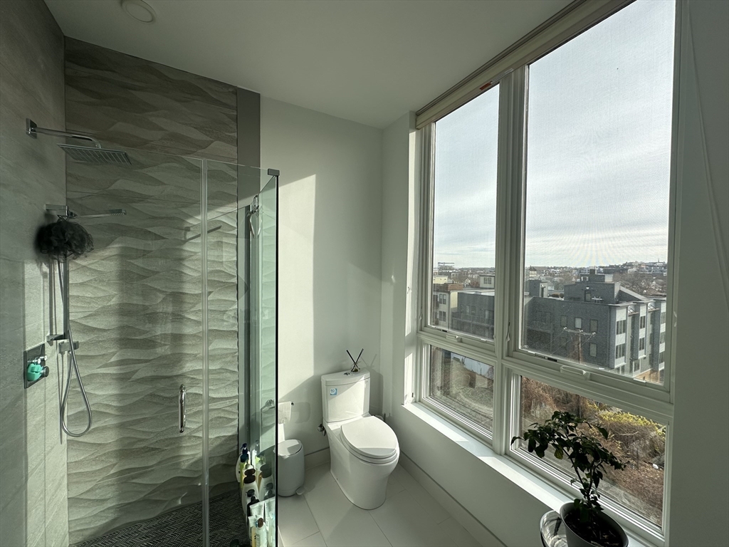 20 West Fifth St, South Boston