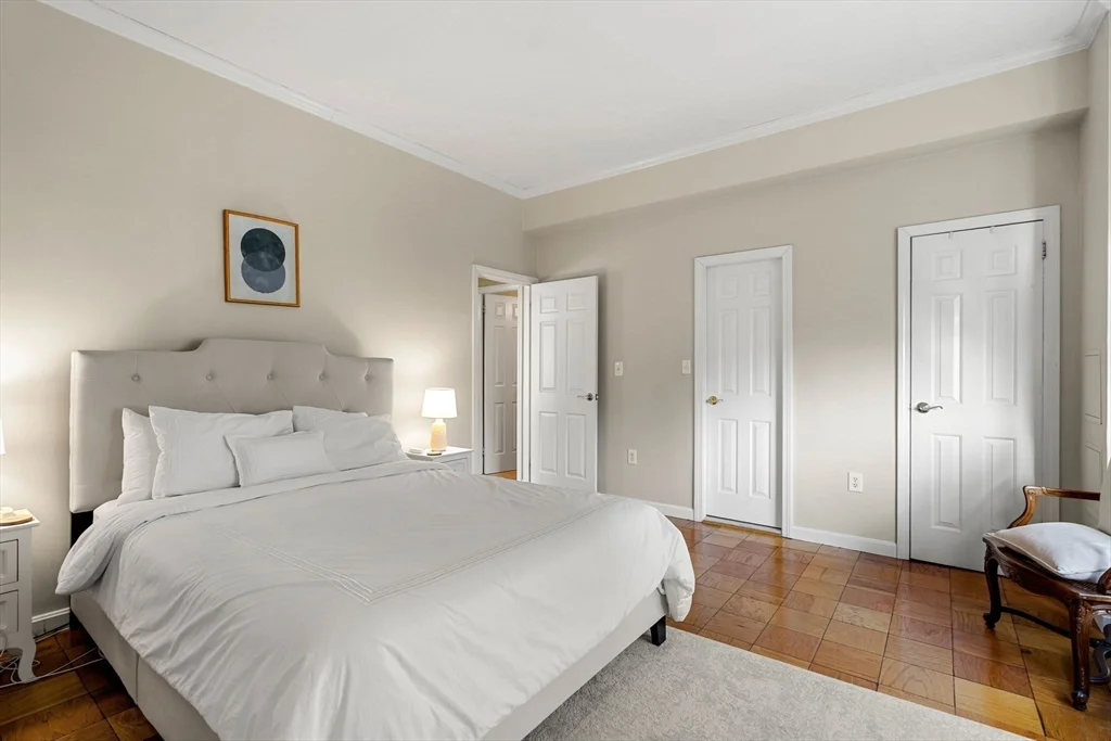 2 Hawthorne, West End