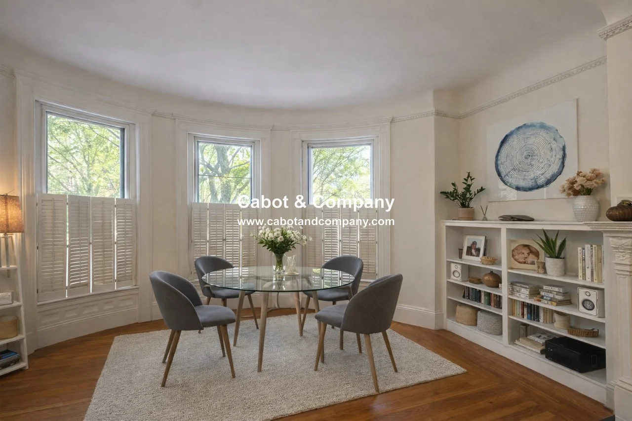 290 Commonwealth Ave, Back Bay