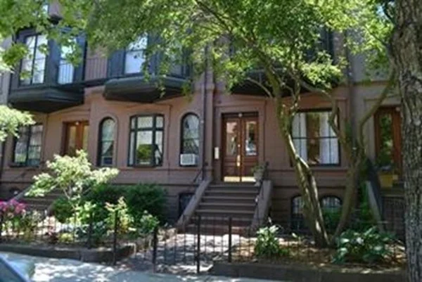 315-317 Beacon St, Back Bay