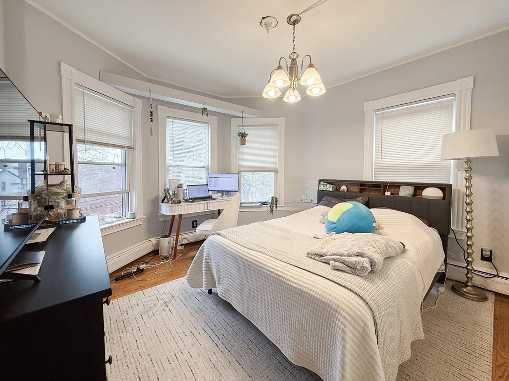 37 Harvard Ave, Harvard Avenue