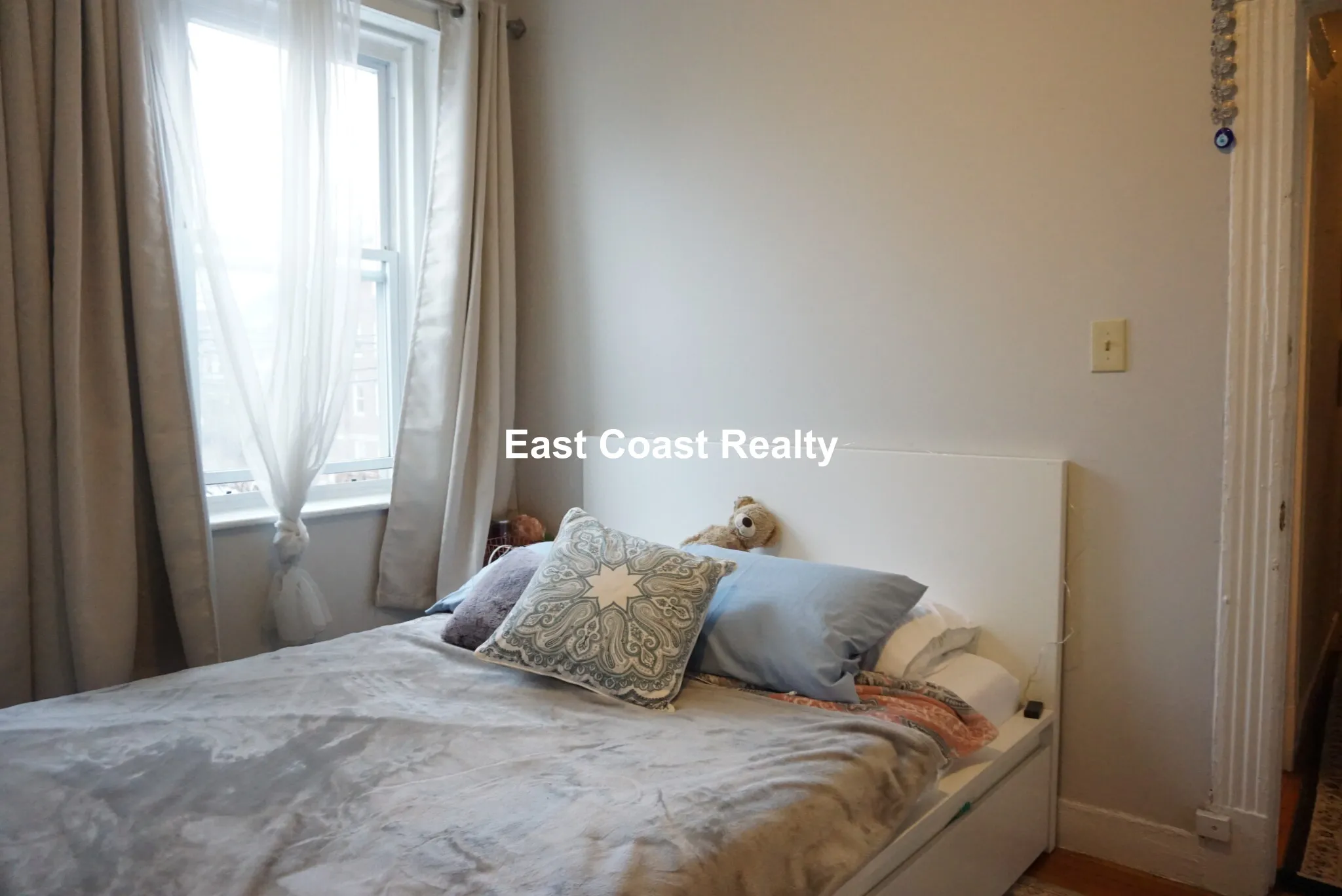 31 Gardner St, Allston