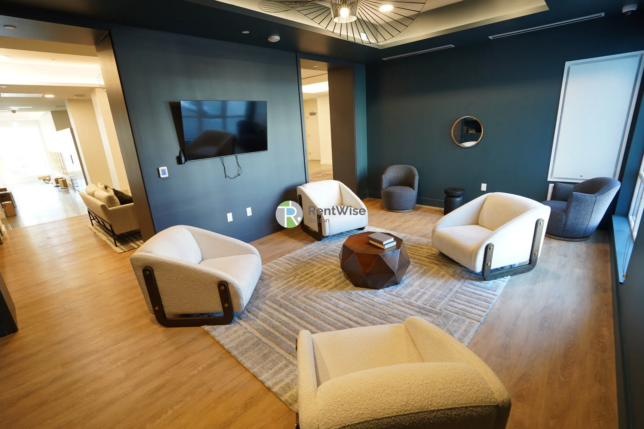 289 Walk Hill St, Roslindale