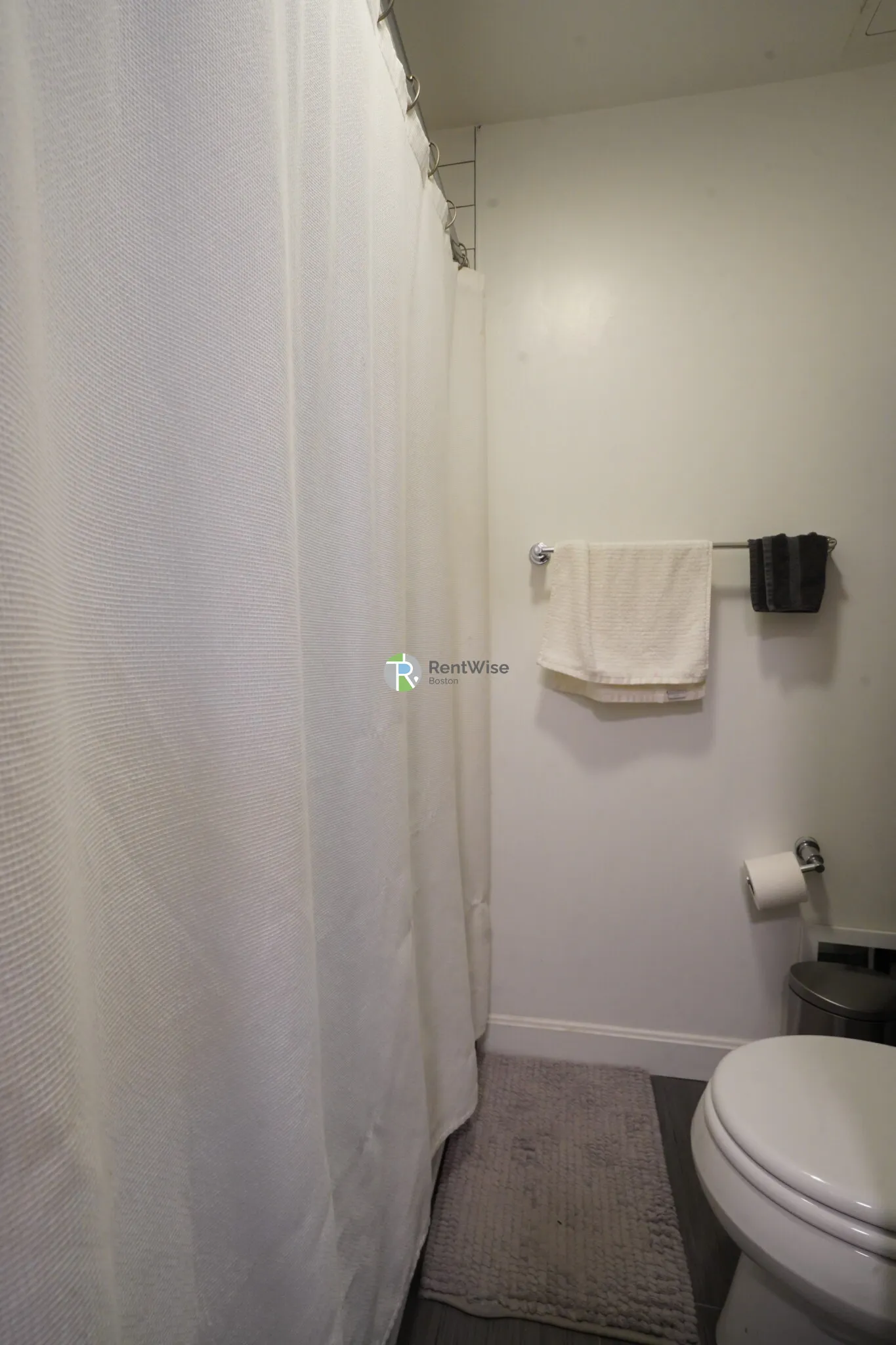 230 Walnut St, Newtonville