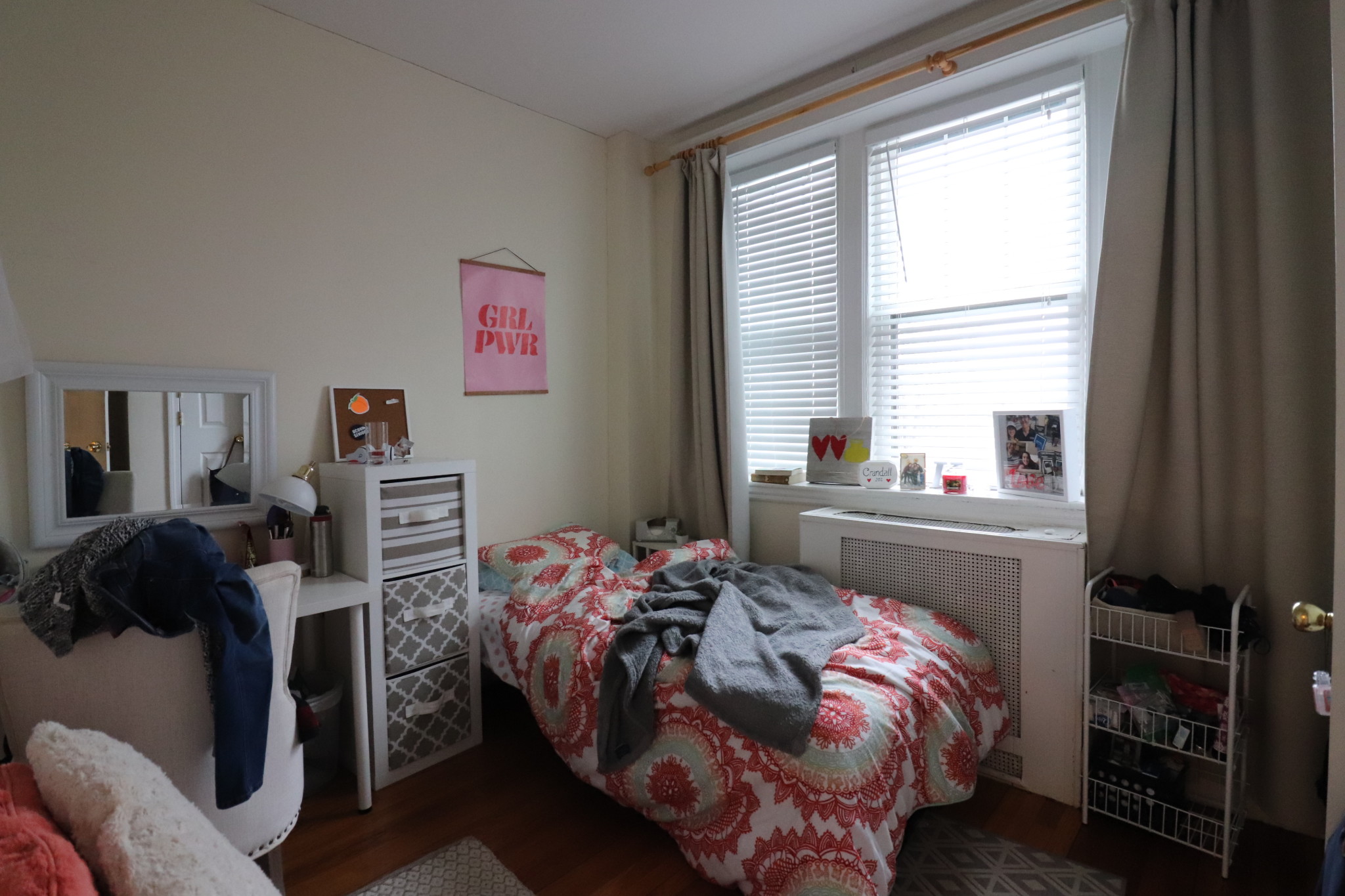 2001 Commonwealth Ave, Brighton