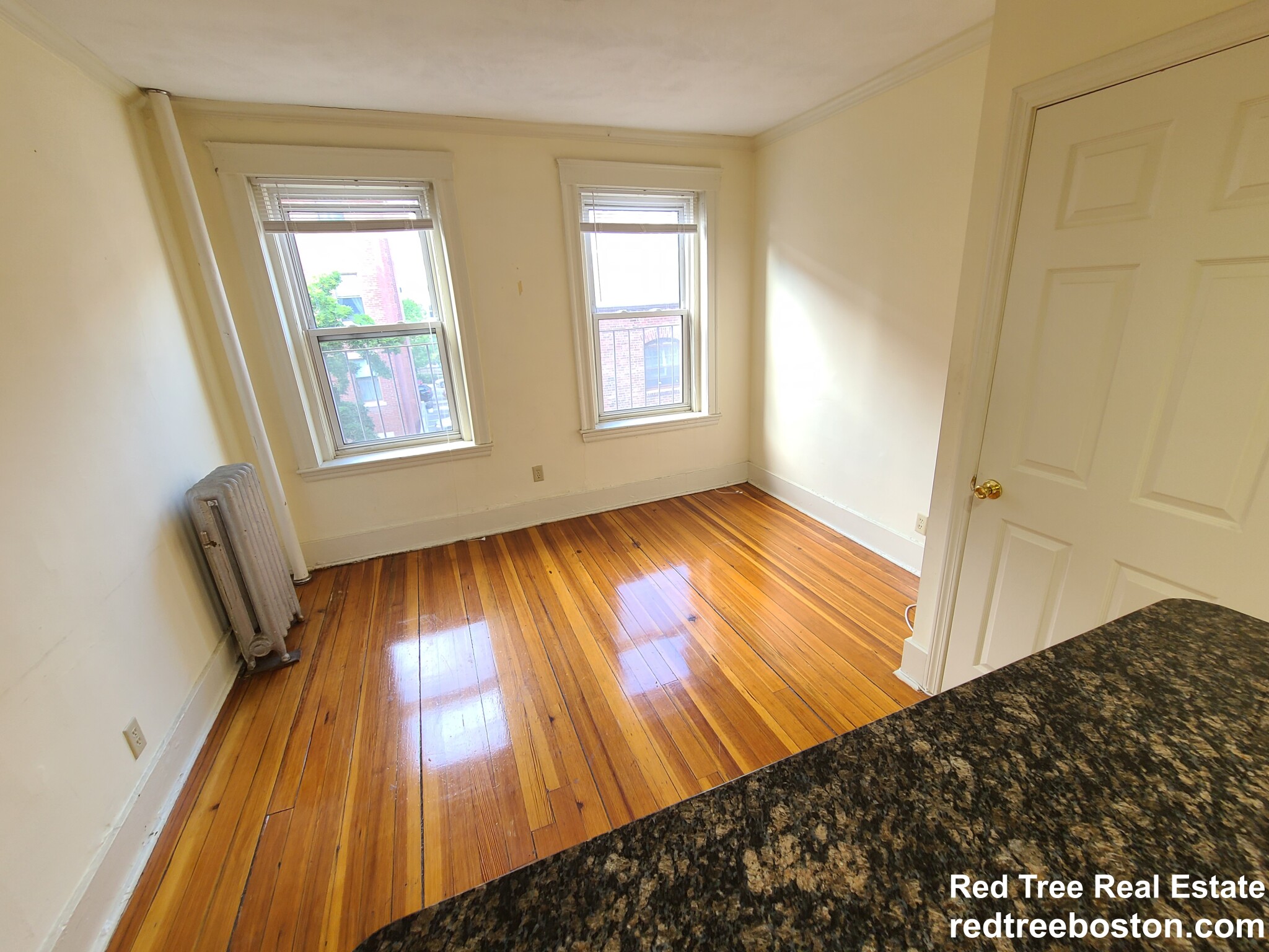 55 Queensberry St, Fenway