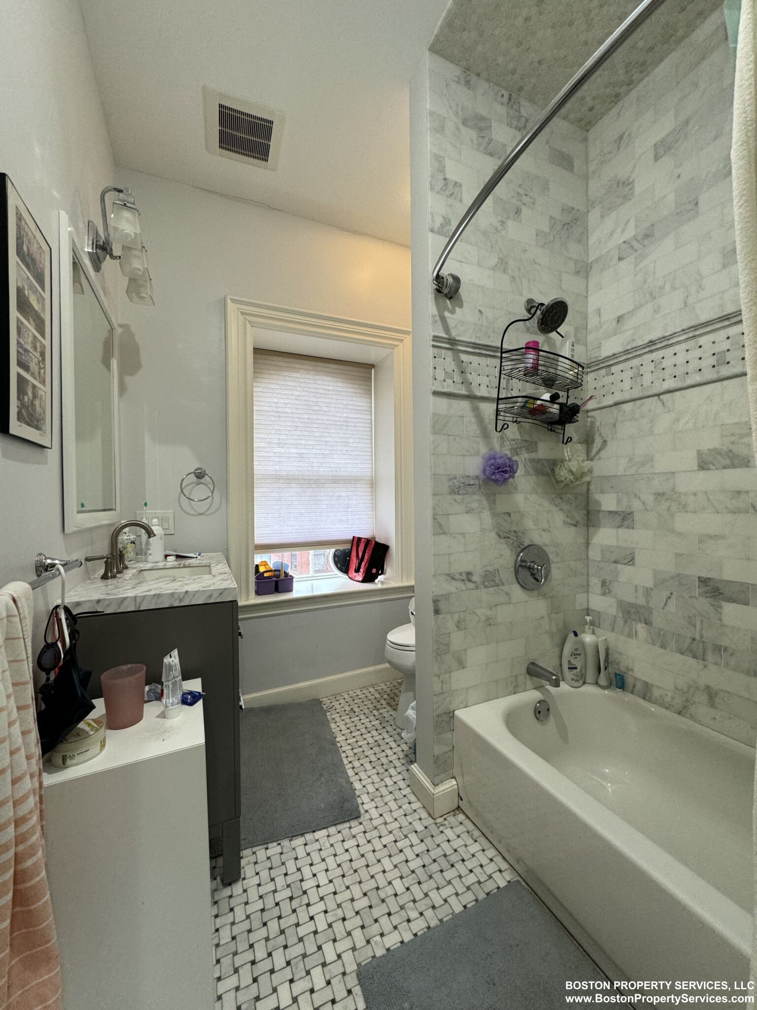 4 bed, 2 bath apartment for rent at 7 Wigglesworth St Unit 10, Mission Hill — photo 7 of 8
