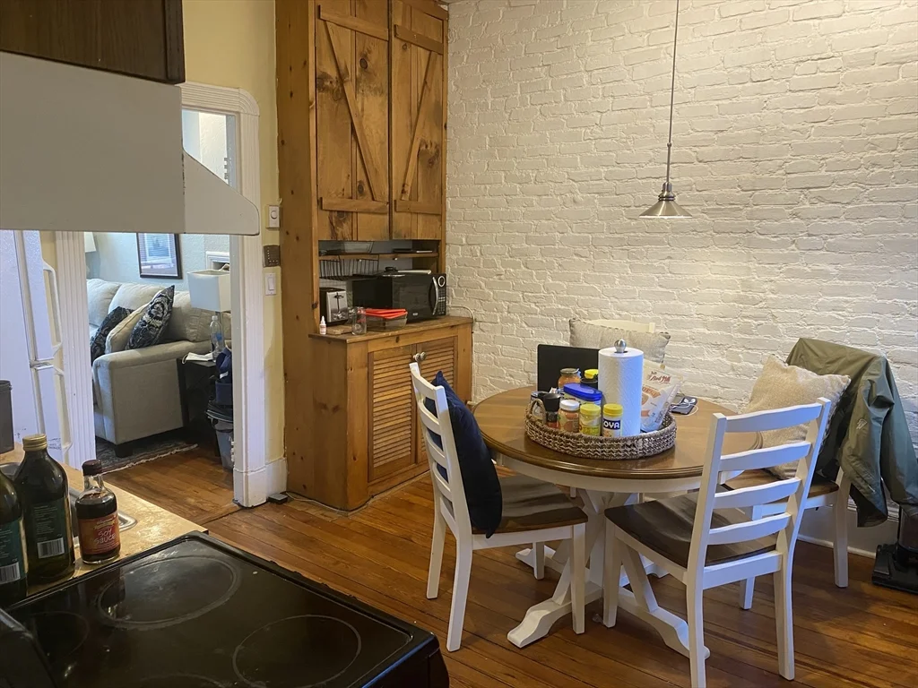 99.5 Myrtle St, Beacon Hill