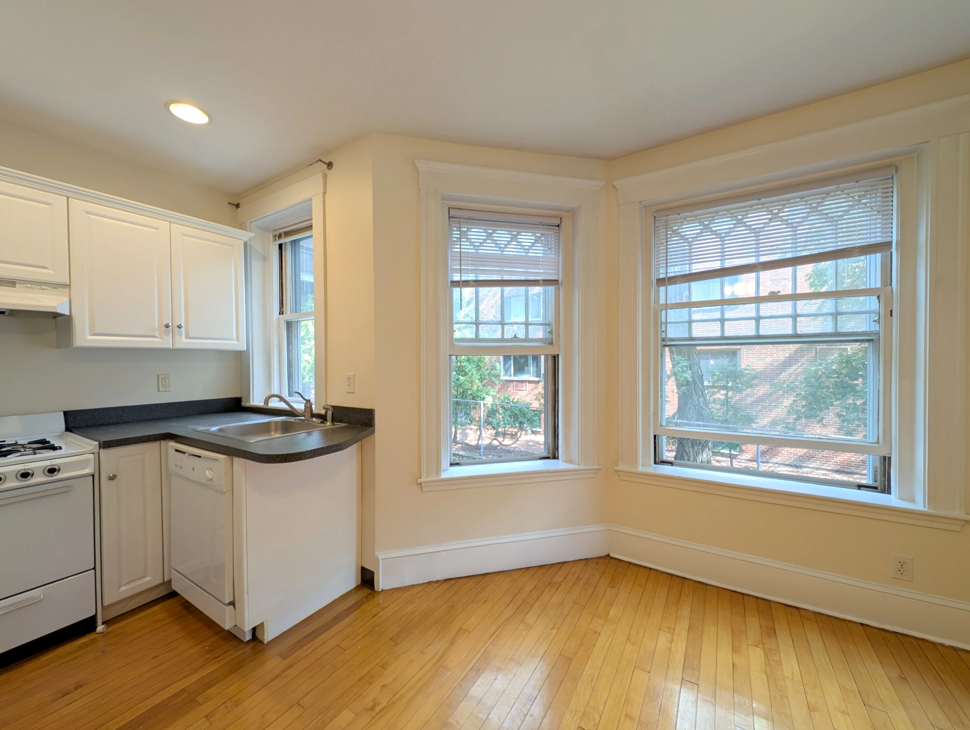 331 Harvard St, Mid-Cambridge