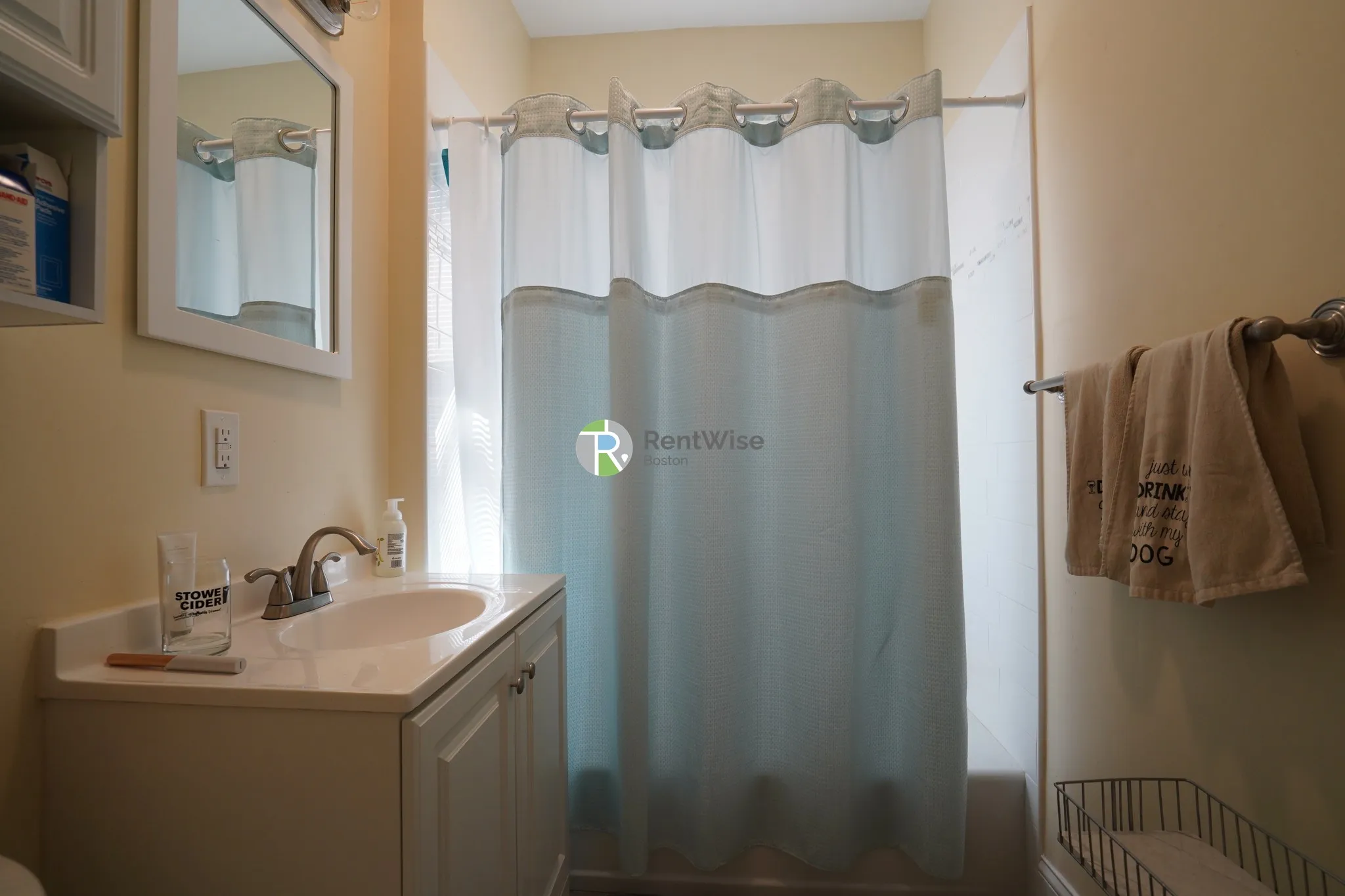 10 Lorraine Ter, Allston