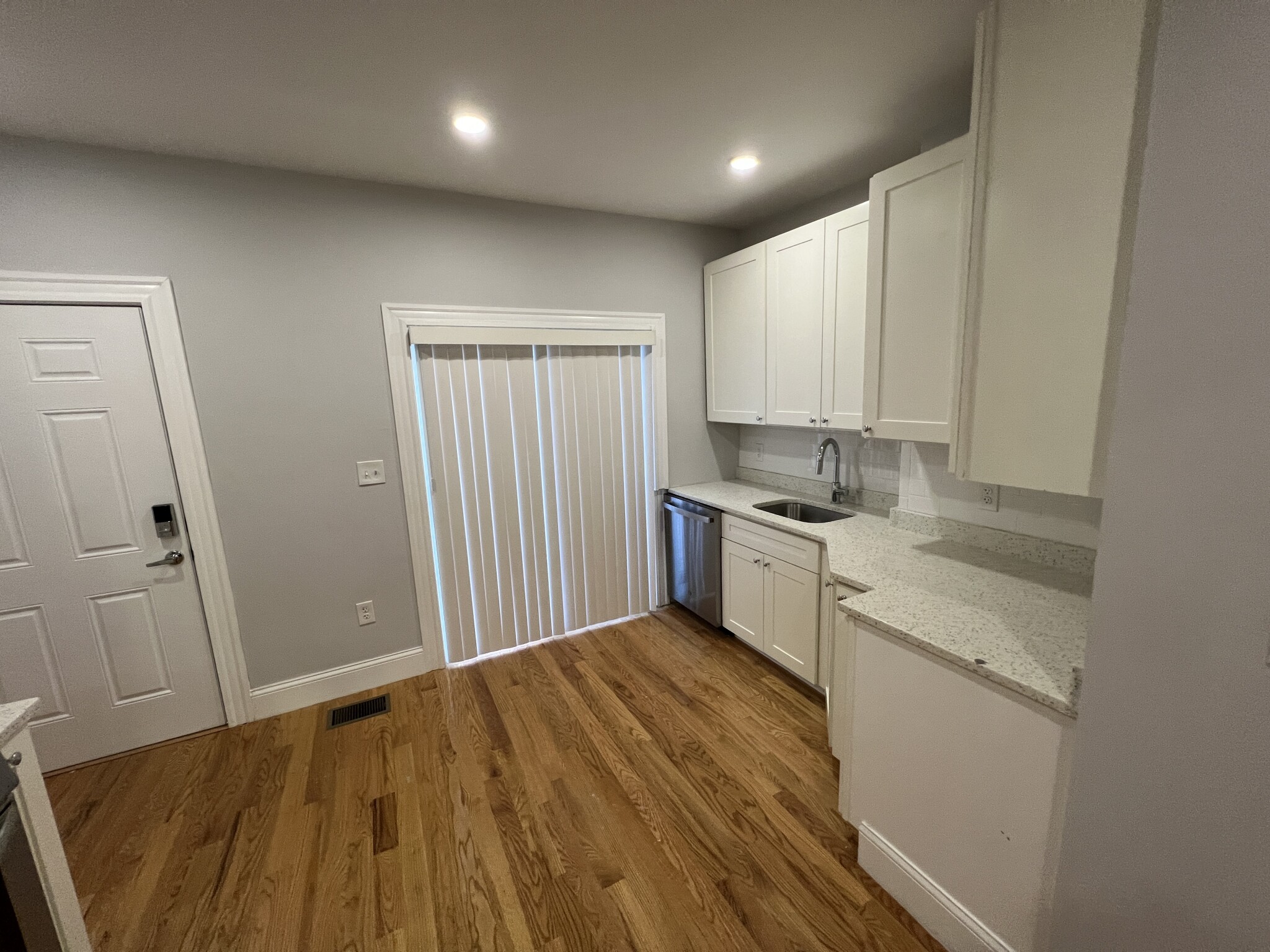 374 Oxford St, Baldwin