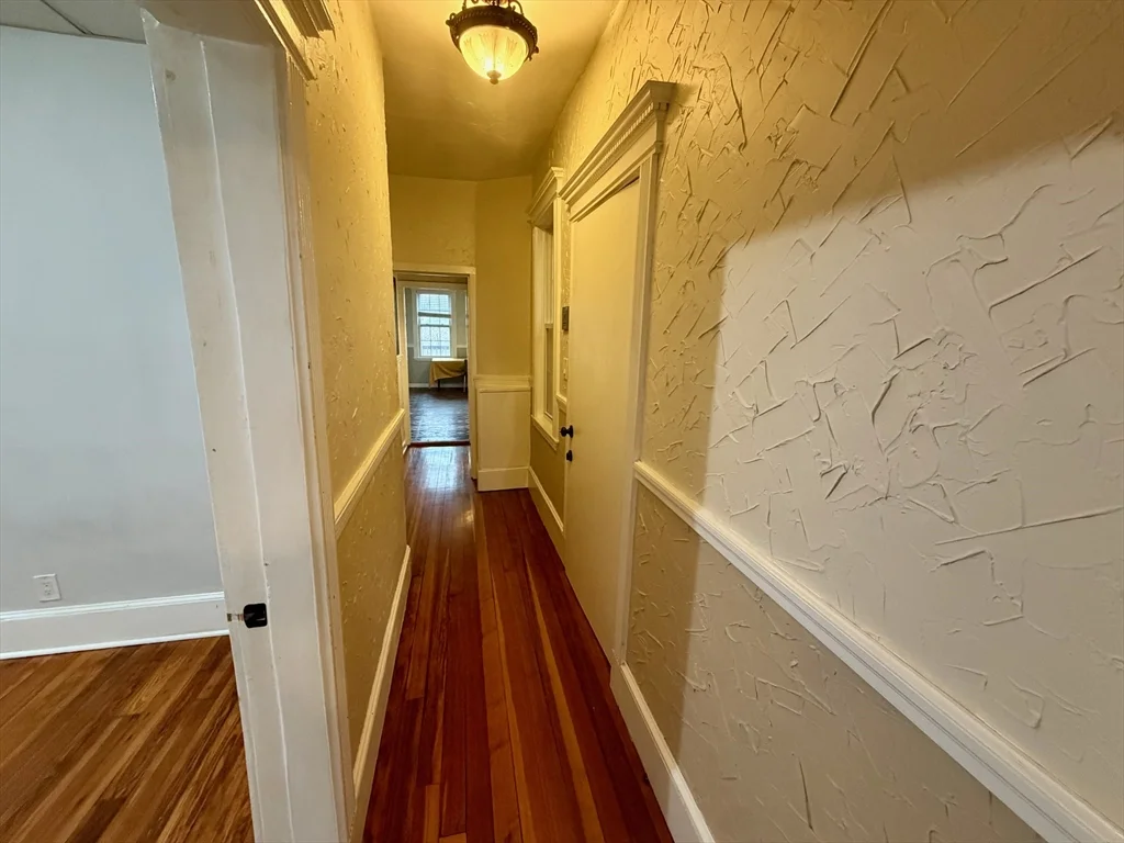 324 Chelsea St, East Boston