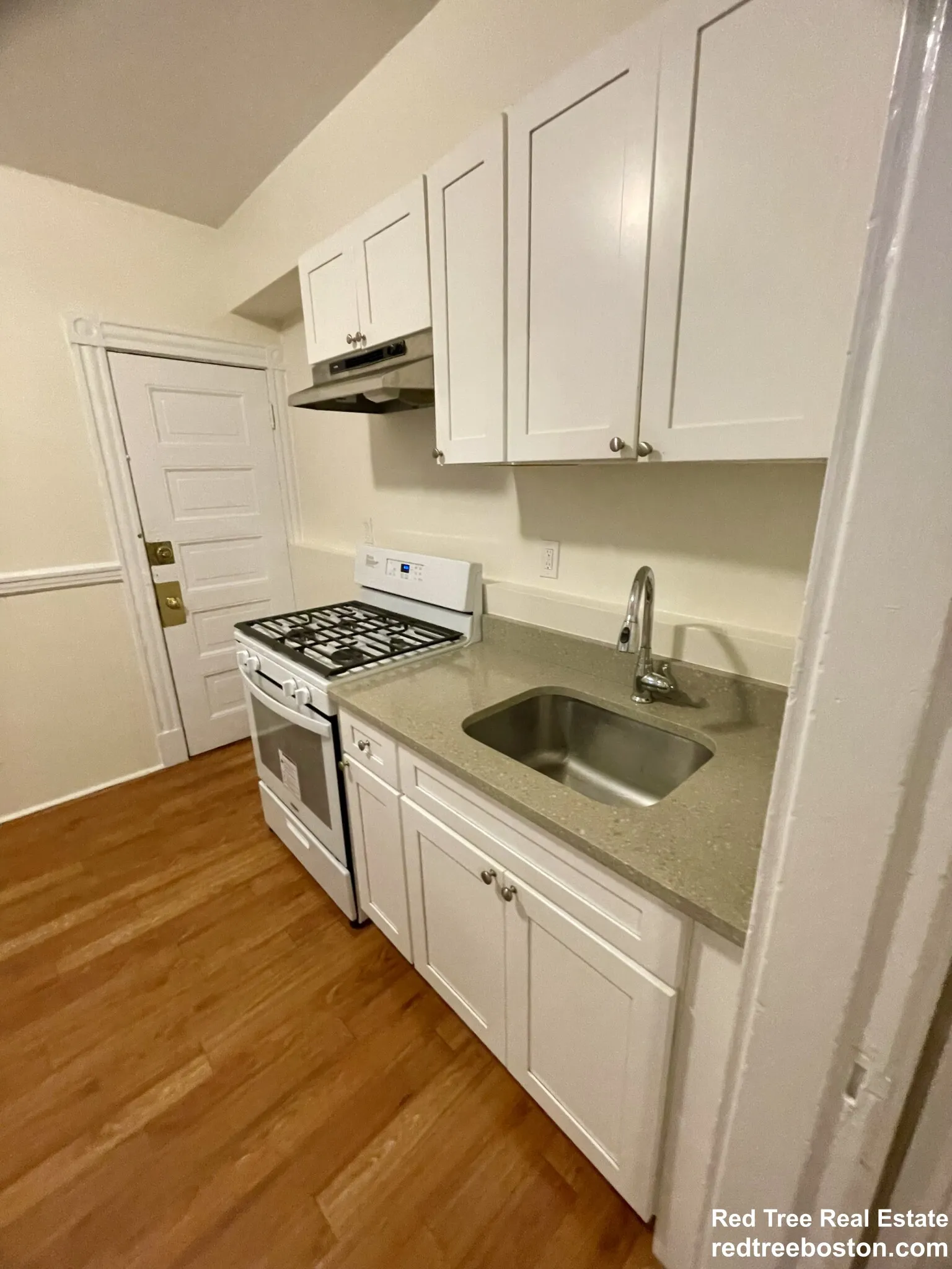 885 Massachusetts Ave, Mid Cambridge