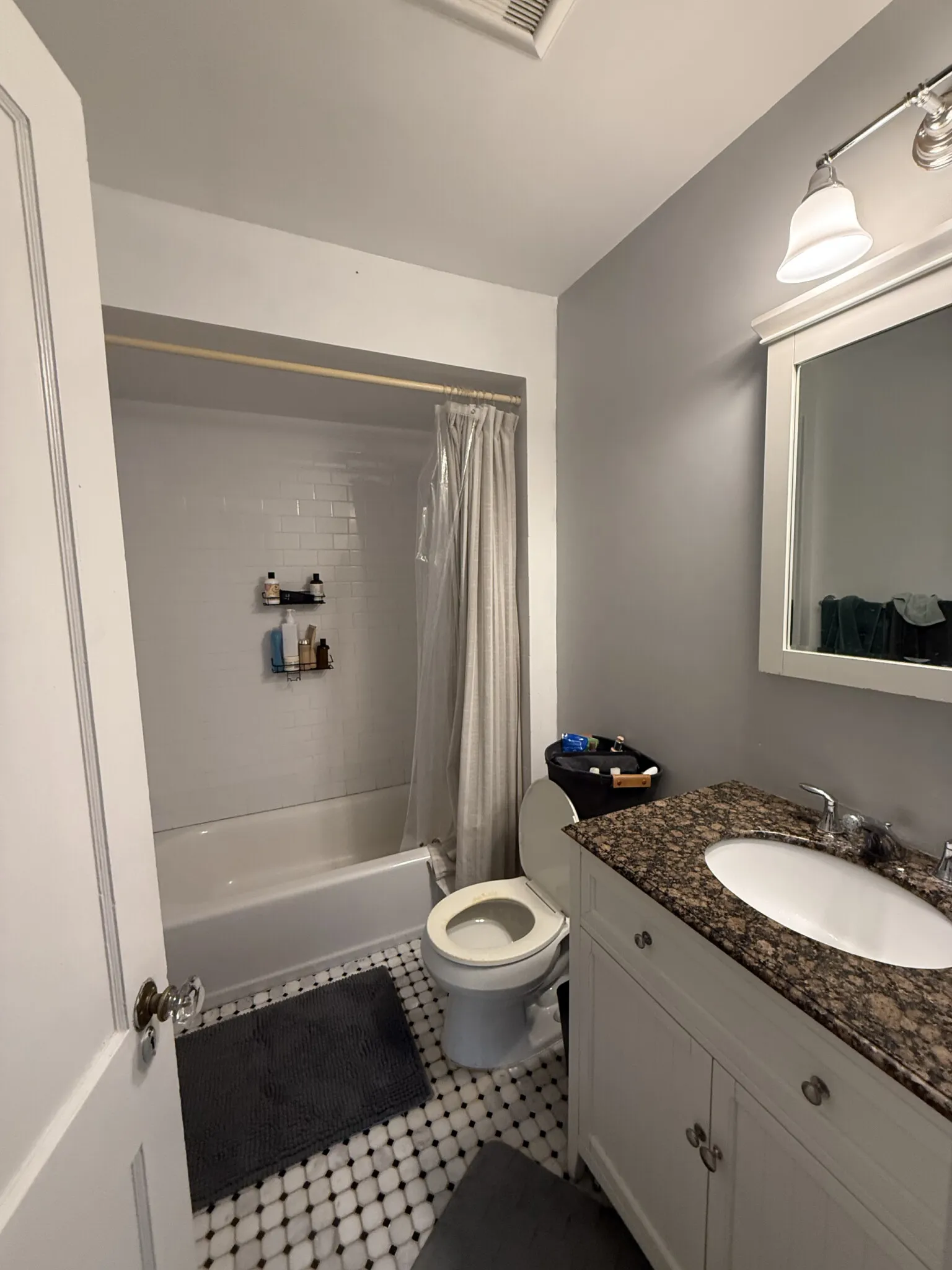 25-27 Crosby Rd, Chestnut Hill