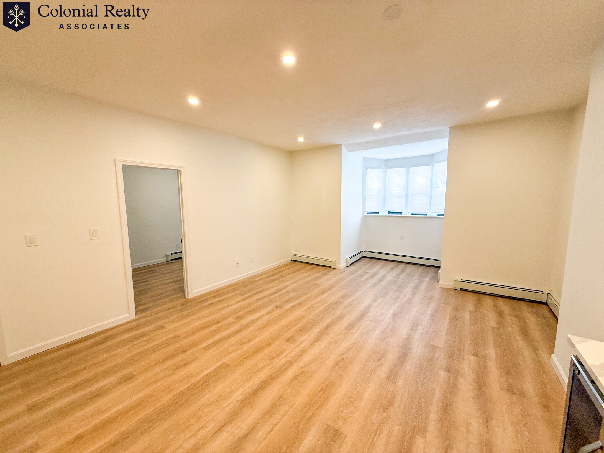 521 Massachusetts Ave, Roxbury