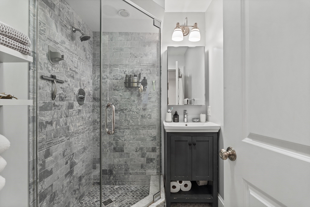 504 East 8th St, South Boston