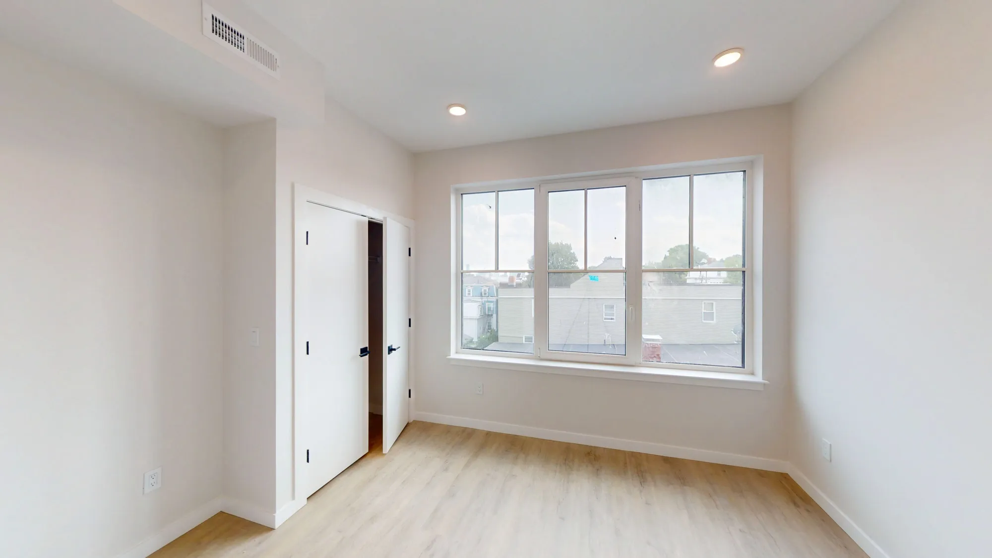 24 Mount Pleasant St, East Somerville