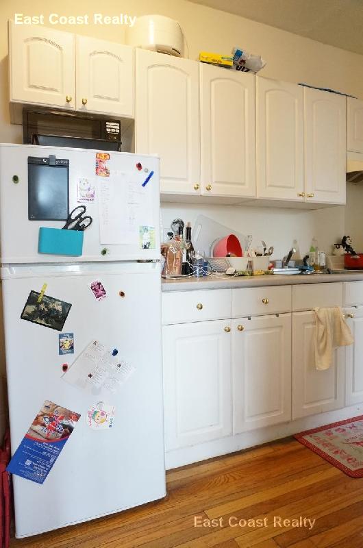 6 Camelot Ct, Brighton