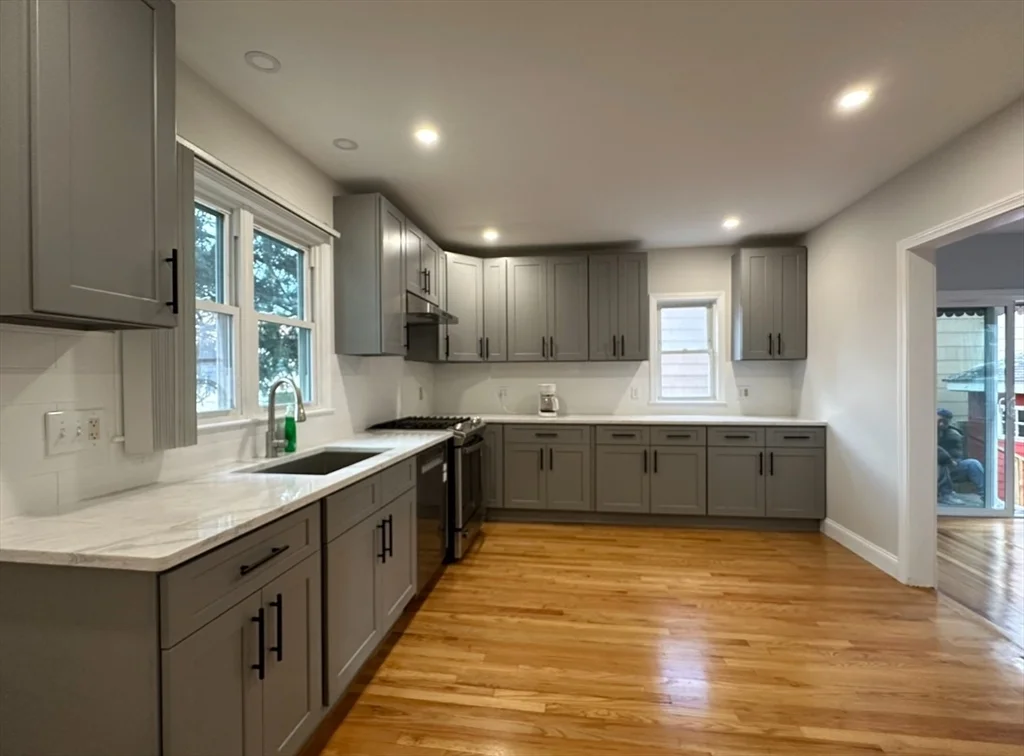 31 Francis Ave, Quincy