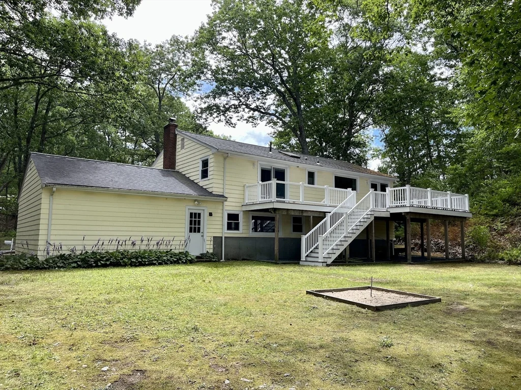 70 Beach St, Foxboro