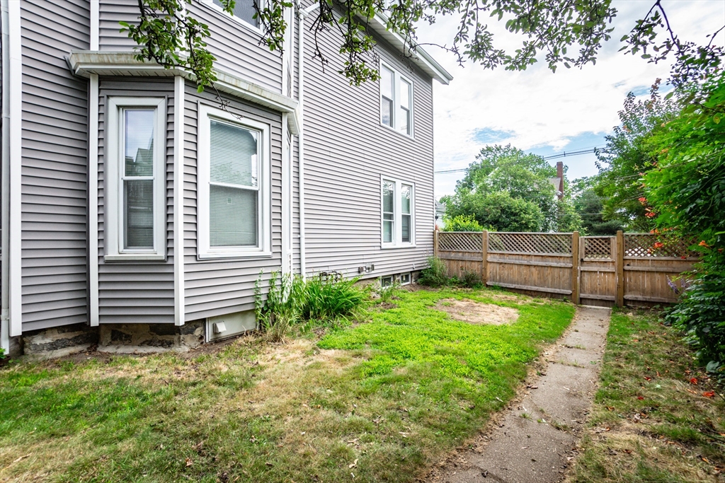 101 Central Ave, Newtonville