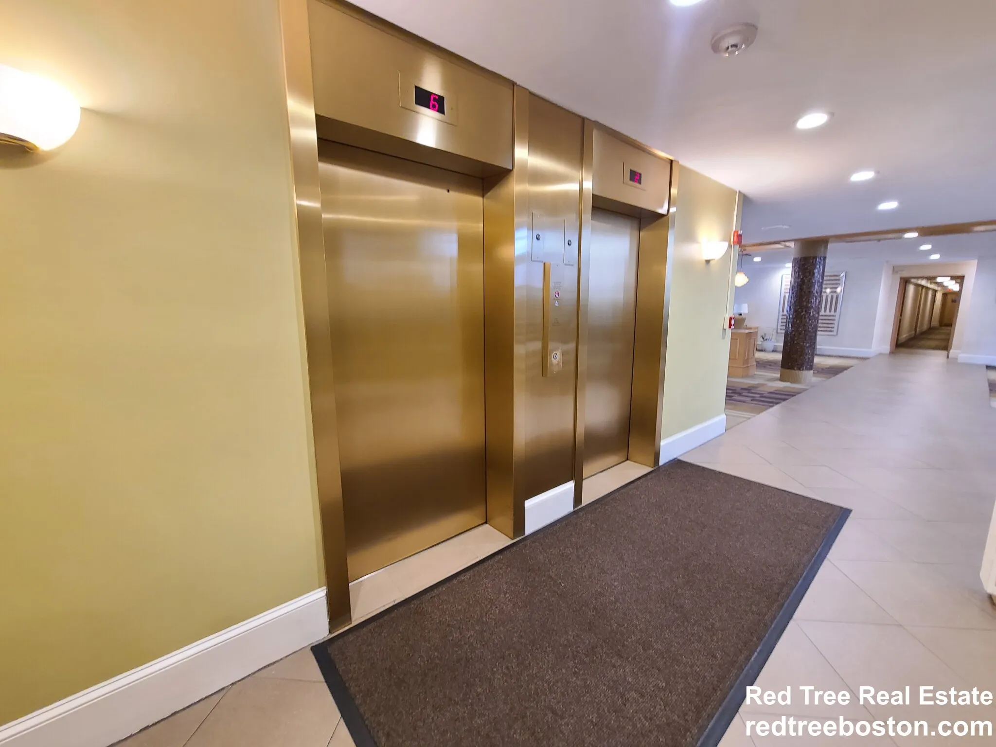 101 Monmouth St, Longwood