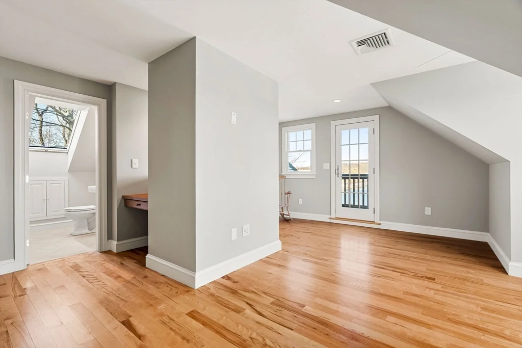 30R Harbor St, Danversport