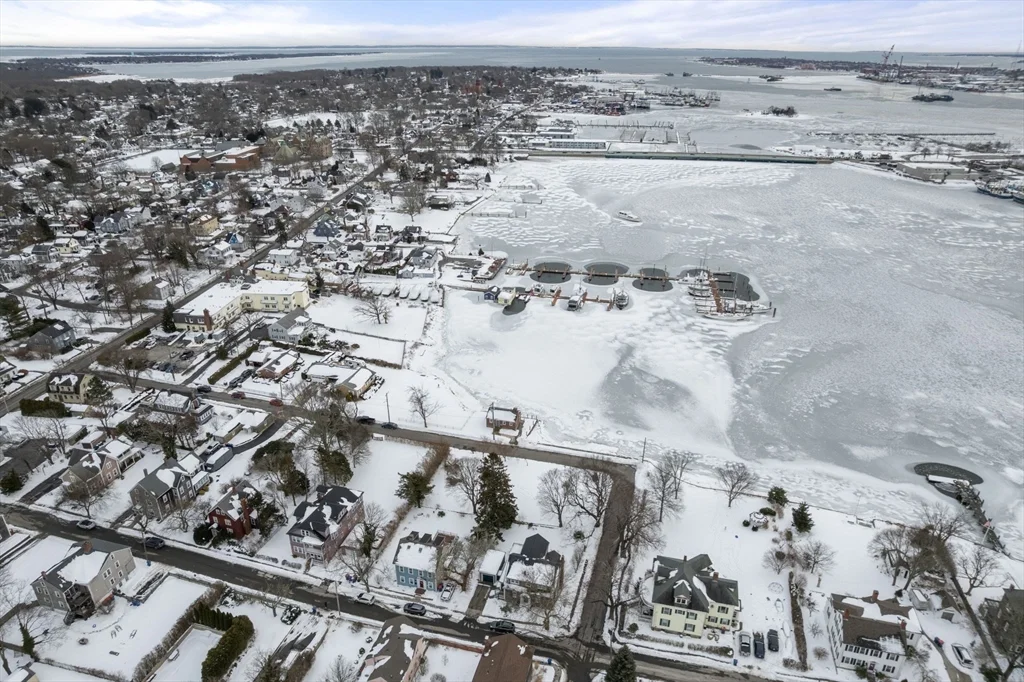 25-27 Lafayette, Fairhaven