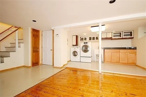 20 Trinity Ter, Newton Center