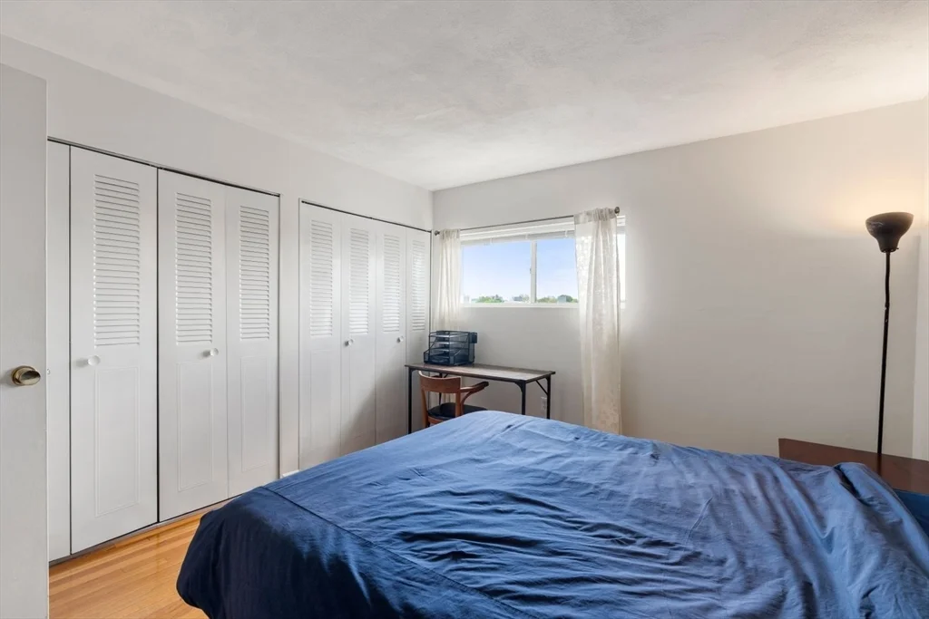 1643 Cambridge St, Harvard Square