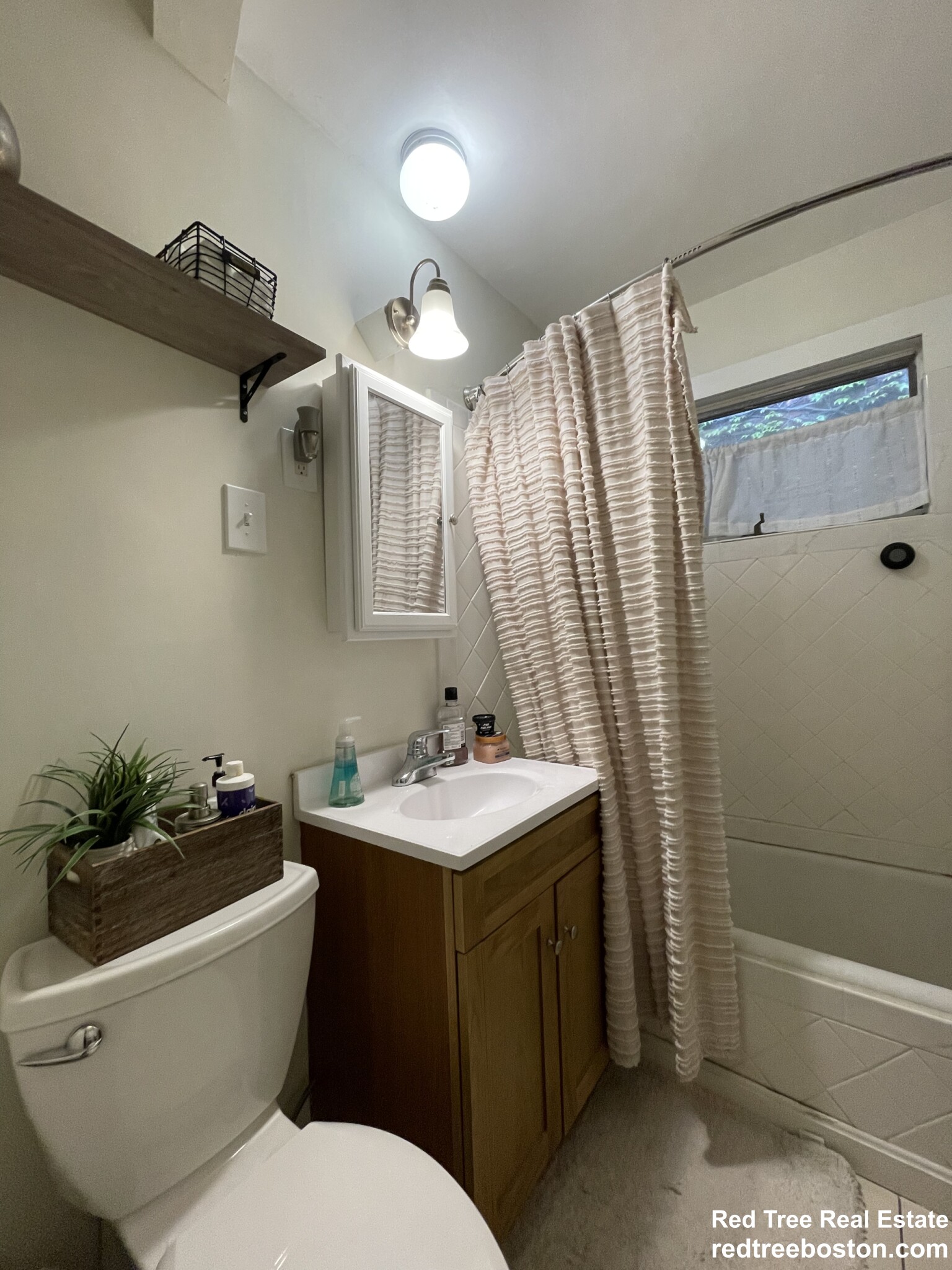 30 Harris St, Coolidge Corner