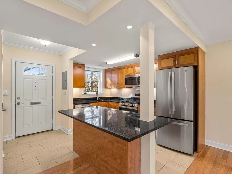2 bed, 1.5 bath apartment for rent at 252 Independence Unit 252, Brighton